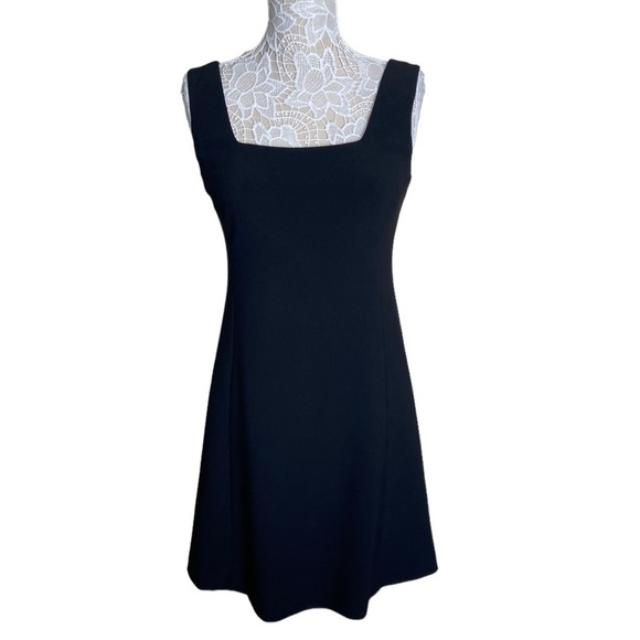 NWT Kay Unger Sleeveless Fit and Flare Sheath Dress Black size 4 - Picture 1 of 7